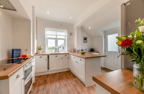 Bamburgh House | Links Cottage - Bamburgh