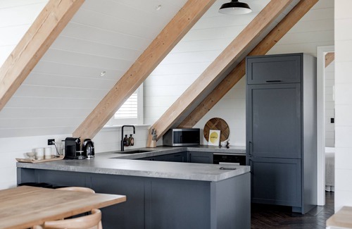 Berry House | Linnaeus Suite, Berry - by Linnaeus Collection