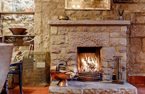 Birchover House | Lion Cottage