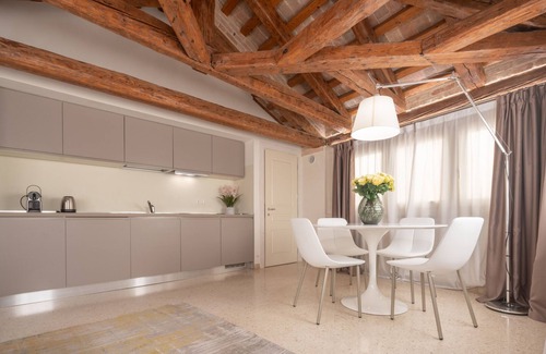 Castello Apartment | Lion Palace Suite Terrace R&R