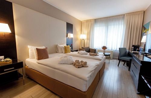 Istvanmezo Hotel | Lions Garden Hotel