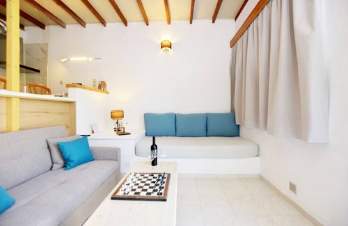 Filerimos Cabin | "LiRi family paradise"