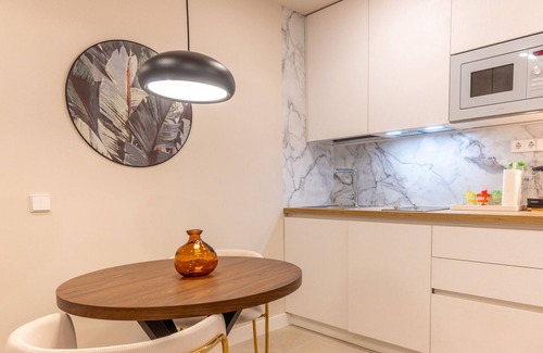 Arganzuela Apartment | Liria: A Space of Elegance and Comfort in the Heart of the City