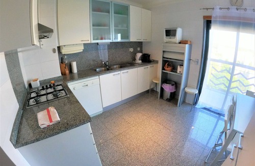 Alges Apartment | Lisbon, 2 bedroom apartment w/balcony in Algés