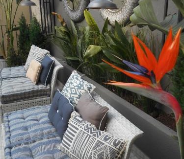 Pena Bed & Breakfast | Lisbon Garden Boutique Guest House