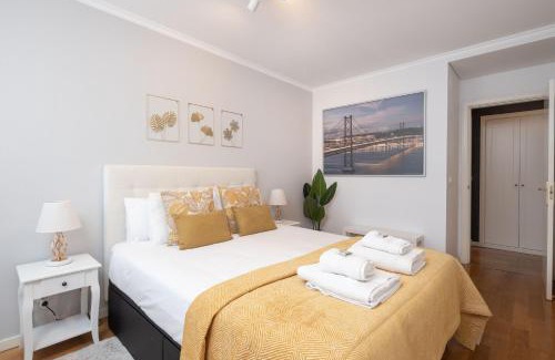 Lisbon Old Town Apartment | Lisbon Relax Pool Apartment - Free Parking Garage