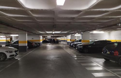 Lisbon Old Town Apartment | Lisbon Relax Pool Apartment - Free Parking Garage