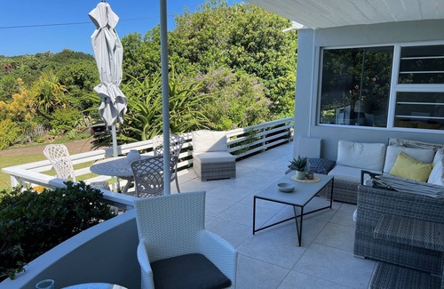 West Bank House | Little Beach Paradise