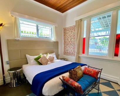 Smithton Apartment | Little bird