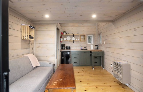 Chatsworth Cabin | Little Cabin in the Pines
