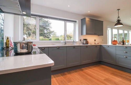 Walberswick Cottage | LITTLE CHAPTER, pet friendly, luxury holiday cottage in Walberswick