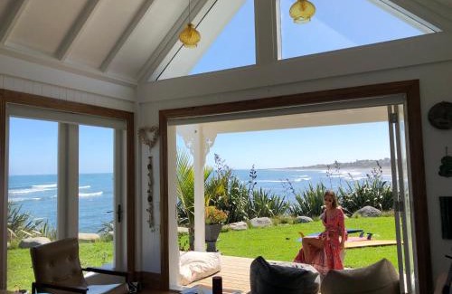 New Plymouth House | Little Church Bay