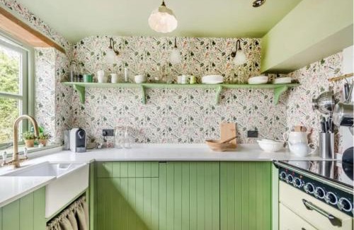 Shipton under Wychwood House | Little Cottage Shipton