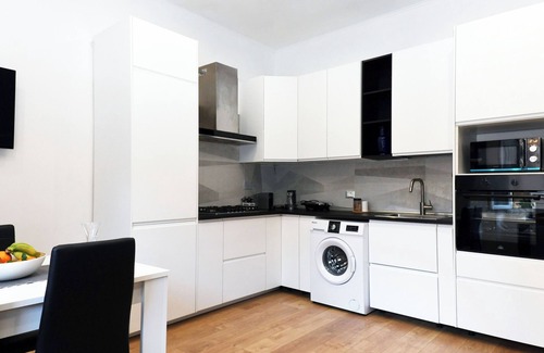 Ostiense Apartment | Little house nestled in the heart of Garbatella, on one of the neighborhood's historic lots