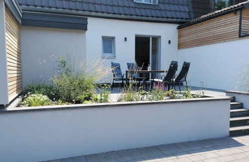 Hoexter House | Little house on the historic city wall