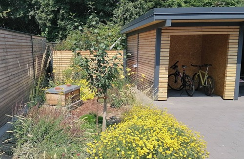 Hoexter House | Little house on the historic city wall