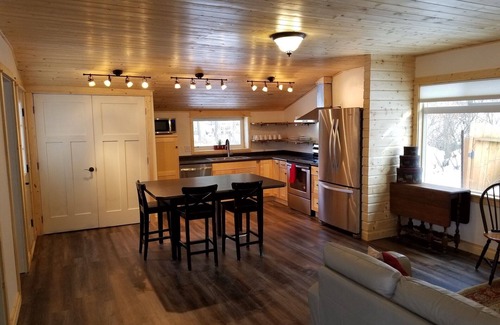 Columbia Falls House | Little House Under the Big Sky, 2 bedrm 2 bth near Glacier Park & Whitefish Mt.