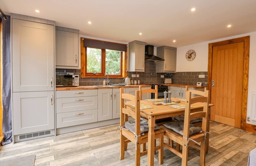 Pentney Cottage | LITTLE LODGE, romantic, character holiday cottage in King's Lynn