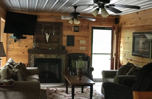 Murfreesboro Cabin | Little Missouri River. Search New listing with same name for future bookings.