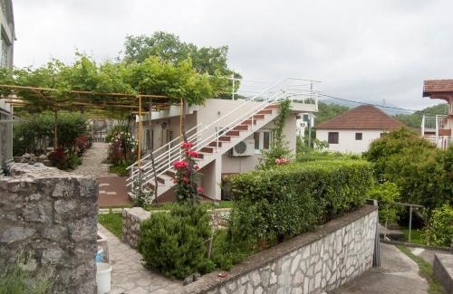 Radovici Apartment | Little Nautilus