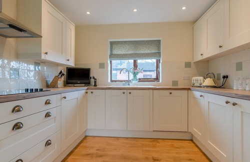 Upton Snodsbury Cottage | Little Owl Barn - sleeps 4 guests in 2 bedrooms