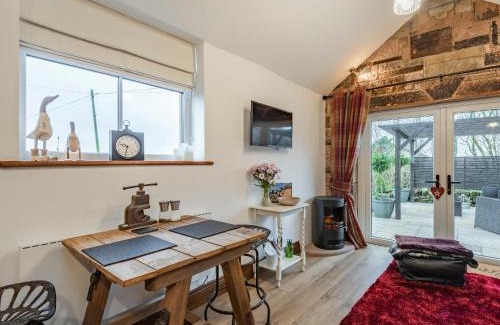 Tunstall House | Little Pines Lodge