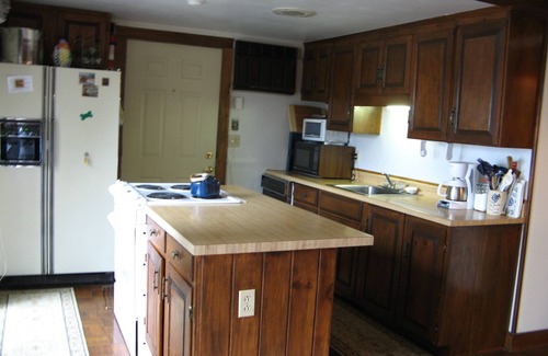 South Sanford Cottage | Little Red Cottage in Maine!