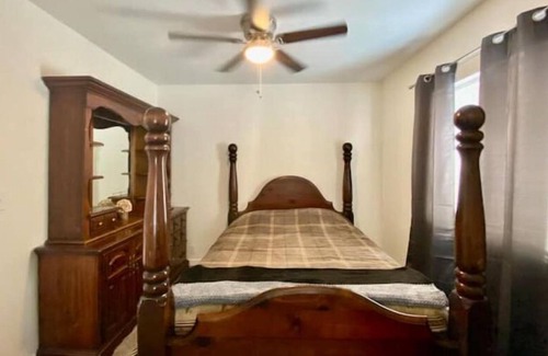 Riddle House | Little Riddles 2 bedroom home