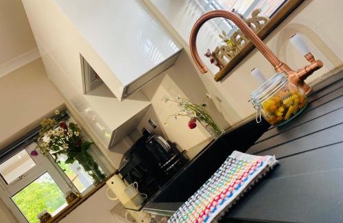 Barrow upon Humber House | Little Rose Cottage