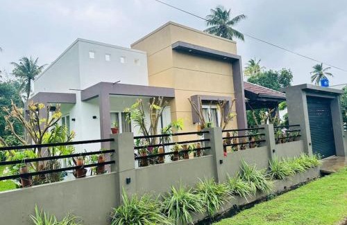 Katuneriya Villa | Little Rose Villa, Katuneriya