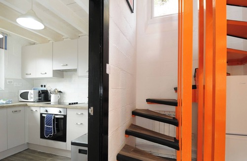 Trebarwith Strand Cottage | LITTLE RUFFO, pet friendly, country holiday cottage in Tintagel