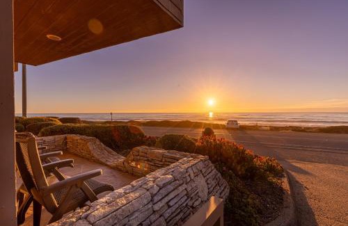 San Simeon Hotel | Little Sur Inn