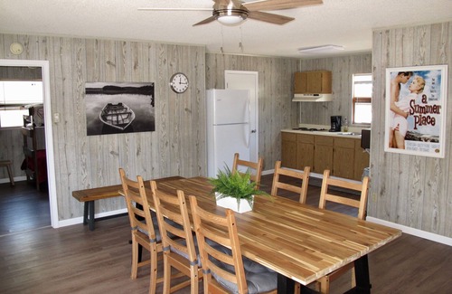 Lakeside Apartment | Little Ted's Cottages