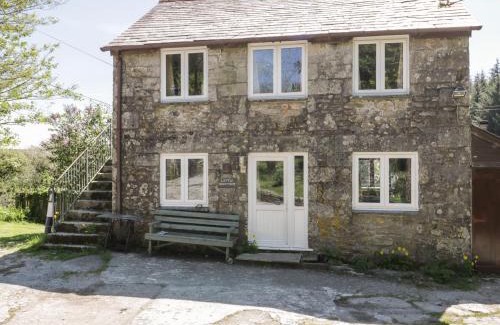 Fivelanes House | Little Trespettigue