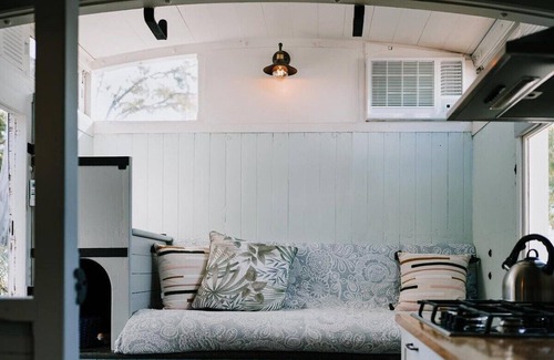 Drummond North Apartment | Little Vine Caboose at Zig Zag Winery