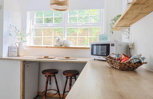 Woodbridge Cottage | LITTLES LIMES, country holiday cottage, with a garden in Woodbridge