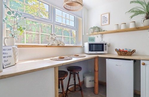 Woodbridge Cottage | LITTLES LIMES, country holiday cottage, with a garden in Woodbridge