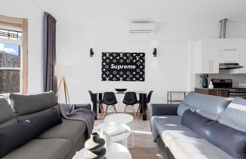 Downtown Montreal Apartment | LiV MTL Downtown-301 1BR Spacious Superior Suite