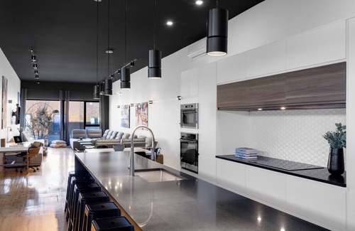 La Petite-Patrie Apartment | Liv MTL - Plaza