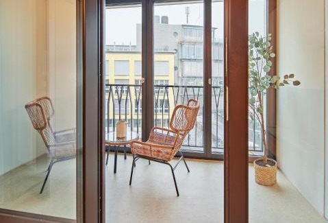 Lucerne Apartment | Liv Suites - Self Check-in