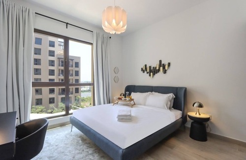 Al Sufouh 1 Apartment | Livbnb - Bright Serene 1B Retreat with Pool View
