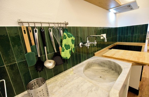 Genoa Historical Centre Apartment | [Live as a local] near the Aquarium.
