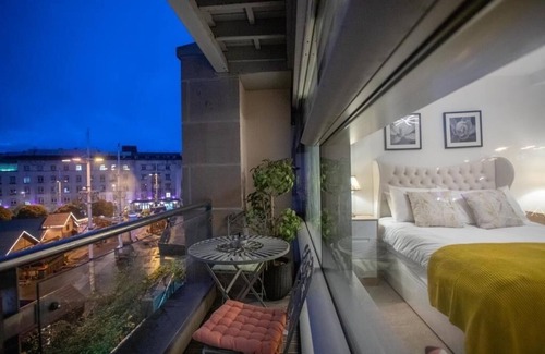 Headingley Apartment | Live in Leeds Millenium Square Apartment