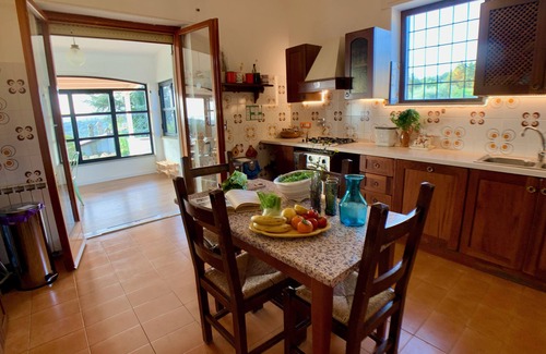 Cerveteri Villa | Live Like a Local: Perfect for Families & Friends | Spacious Cozy Home for 12