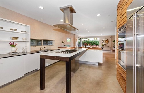 Wilshire Montana House | "Live the life" in Gorgeous Modern Luxury 5 Bd in Santa Monica, Walk to ALL!