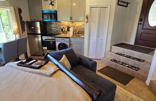 Avon Apartment | Live the life! Stunning Private Studio Guest Suite in an Avon Mountain Mansion!