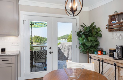 Talladega House | Livin' the Lake Life Rental
