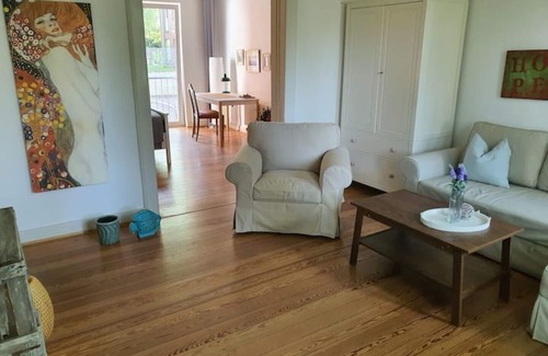 Schnelsen Apartment | Living in the Mayor‘s Mansion