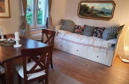 Schnelsen Apartment | Living in the Mayor‘s Mansion