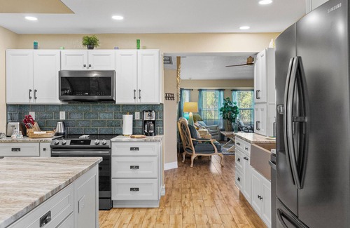 Punta Gorda House | Living on mansion, 3br home in Punta Gorda with heated pool, 2 acres with pond